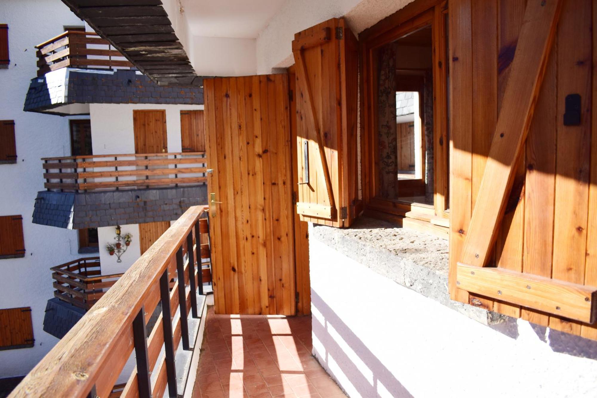 Saliecho Acogedor Apartamento Jardin Y Piscina Sallent de Gállego Exteriér fotografie